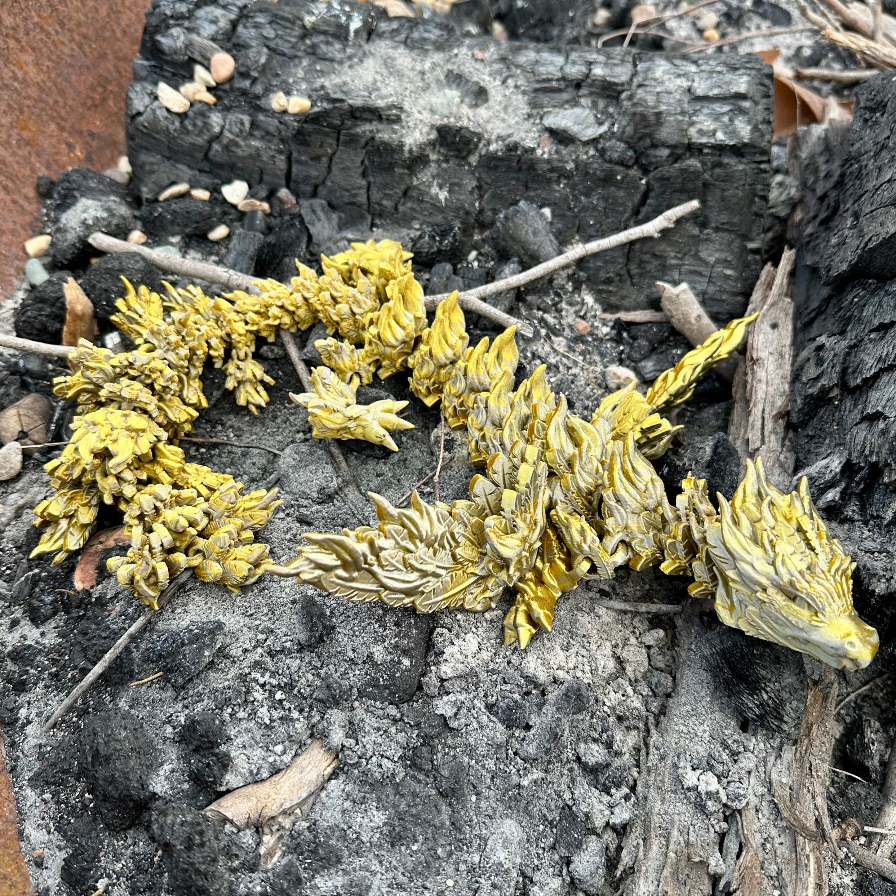 Phoenix Dragon Gold Side 